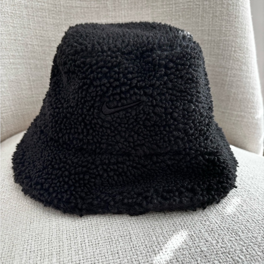 Nike Sherpa bucket hat